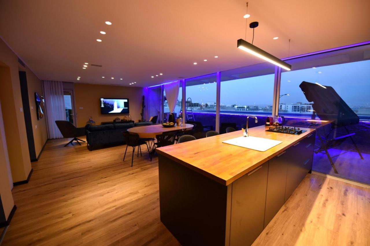 Private Pool Luxury Penthouses Sea View เอลัต ภายนอก รูปภาพ